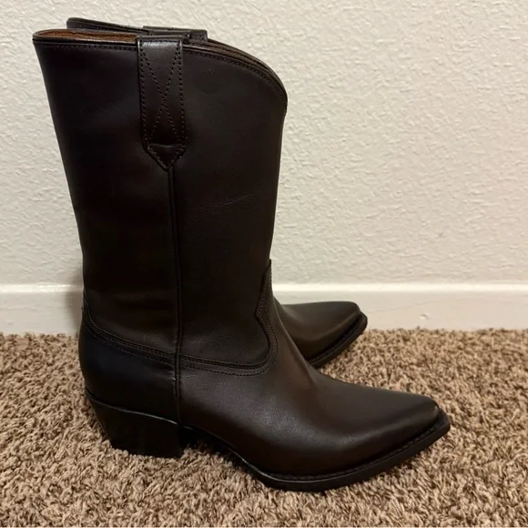 Frye Women’s Sacha Dark Brown Western Cowboy Leather Boots Size 7 NEW Snip Toe - Picture 2 of 8